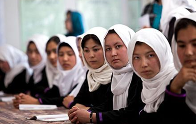 В Афганістані школяркам заборонили співати для чоловіків