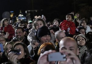В Испании во время раздачи сладостей на празднике Трех Королей погиб ребенок