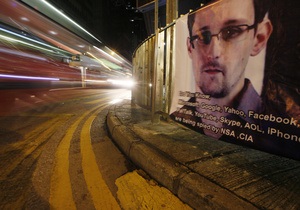 Обаме стали доверять менее 50% американцев, Сноуден обещает новые разоблачения