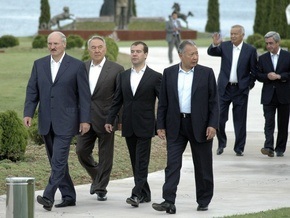 Лукашенко подписал соглашение о создании коллективных сил ОДКБ