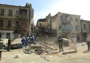 Спасатели не исключают, что под завалами дома в Одессе могут еще находится люди