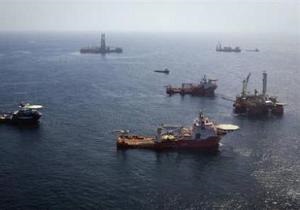 Ураган Бонни больше не мешает BP ликвидировать утечку нефти