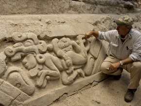 В канализации древнего города майя найдены изображения богов