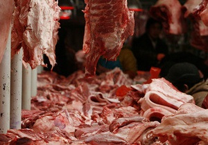 СМИ: На одном из киевских рынков выявили зараженное мясо