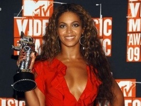 Награду MTV Видео года получила Бейонсе