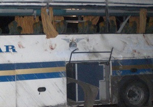 В Египте поезд столкнулся со школьным автобусом: более 40 погибших