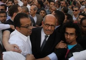 В Каире забросали камнями экс-главу МАГАТЭ