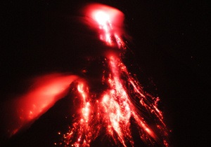 Фотогалерея: Проснулся самый активный вулкан Филиппин