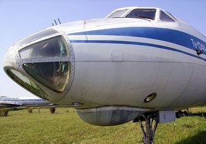 Самолет Ту-134 совершил аварийную посадку в Екатеринбурге