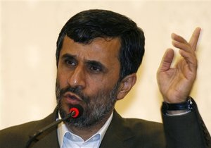 Ахмадинеджад считает, что США в ближайшее время нападут на две ближневосточные страны
