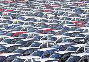 Продажи автомобилей в США выросли до максимума за четыре с половиной года