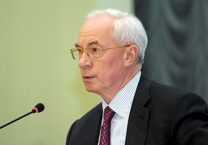 Азаров поручил Кабмину внести изменения в госбюджет-2012 в связи с социальными инициативами Януковича