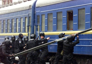 Инцидент в поезде Москва-Будапешт: львовская милиция задержала серба, взявшего в заложники трех хорватов