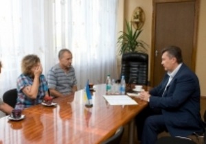Янукович встретился с родными погибших на шахте Суходольская-Восточная
