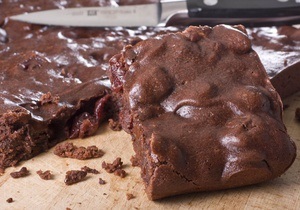В США взломщик проник в чужой дом, чтобы напечь шоколадных пирожных