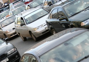 В Киеве на бульваре Шевченко возобновили движение транспорта