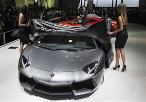 Кризис не помеха: Lamborghini распродала родстеры Aventador на год вперед