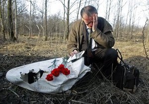 Эксгумация останков двух жертв Смоленской катастрофы указала на ошибку россиян