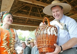 Янукович приедет на открытие Сорочинской ярмарки