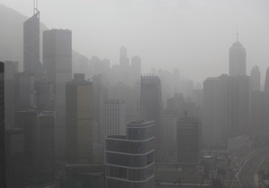 Уровень загрязнения воздуха в Гонконге вдвое превысил норму