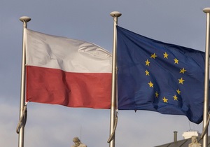 Украина и Польша договорились об отмене платы за выдачу национальных виз