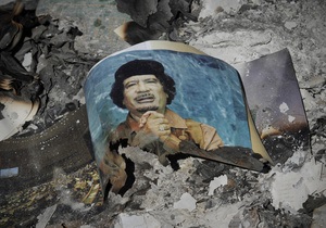 ПНС: Тело Каддафи перевезли в секретное убежище