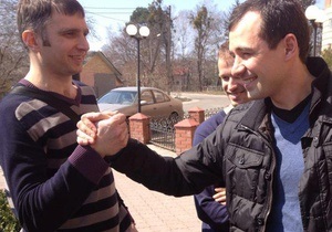 Арестованных под Межигорьем активистов выпустили из СИЗО