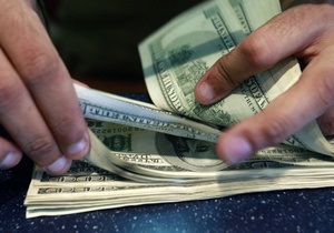 НБУ почти вдвое увеличивает дневной лимит продажи валюты в одни руки