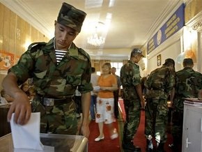 Два кандидата в президенты Кыргызстана отказались от участия в выборах