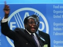Мугабе: Гуманитарные миссии пытаются отстранить меня от власти
