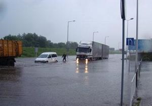 Наводнение на Прикарпатье: Ивано-Франковск готовится к возможной эвакуации населения