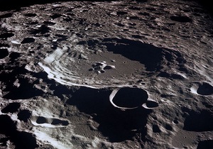 Японский зонд заглянул внутрь Луны