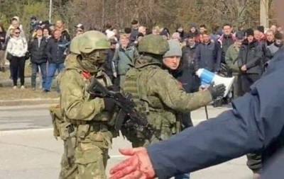 Війська РФ вийшли зі Славутича, відпустивши мера