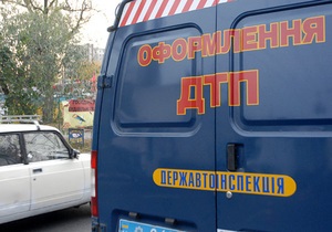 В Черкасской области автобус съехал в кювет, пострадали 11 человек