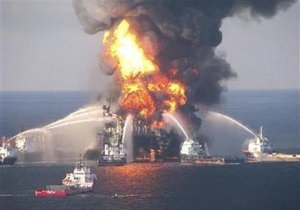 В Мексиканском заливе затонула нефтяная платформа. Спасатели ищут 11 человек