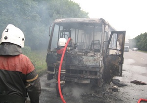 новости Полтавской области - пожар - автобус - В Полтавской области на ходу сгорел дотла пассажирский автобус