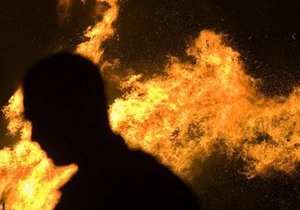 В Черниговской области из-за курения в постели возник пожар, два человека погибли