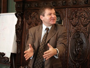 Из-за политики Украина может не получить очередной транш МВФ - Немыря