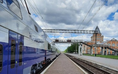 УЗ запускает электропоезд Skoda по маршруту Чернигов - Киев -Чернигов