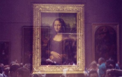 В Лувре портрет Мона Лизы измазали тортом