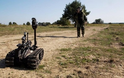 Україна отримає 10 роботів-саперів від британської компанії