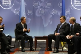Янукович встретился с Генсеком ООН