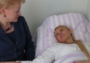 Президент Литвы обнародовала свое фото с Тимошенко в больнице