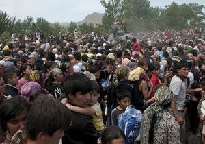 Беспорядки в Кыргызстане: В Джалал-Абаде введено чрезвычайное положение