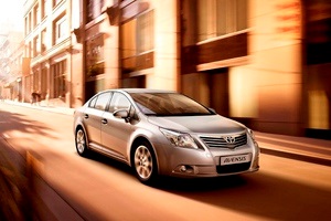 Горячее ценовое предложение на Toyota Auris и Toyota Avensis!
