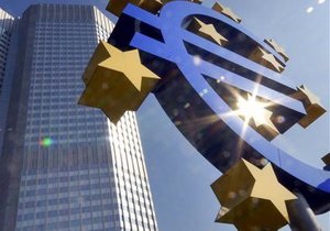 СМИ: Американцы, пользуясь кризисом, скупают активы европейских банков