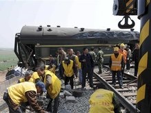 В Китае столкнулись два поезда: 66 погибших, 247 пострадавших