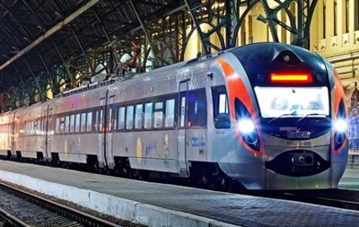 Укрзализныця возобновила утренний поезд Интерсити из Киева во Львов
