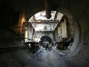 При строительстве метро на Теремки погибли двое рабочих
