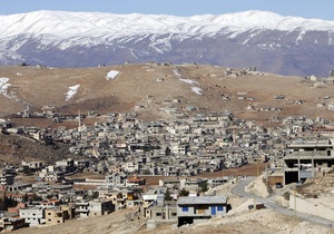Сирийский вертолет выпустил ракеты по суннитскому городу в Ливане
